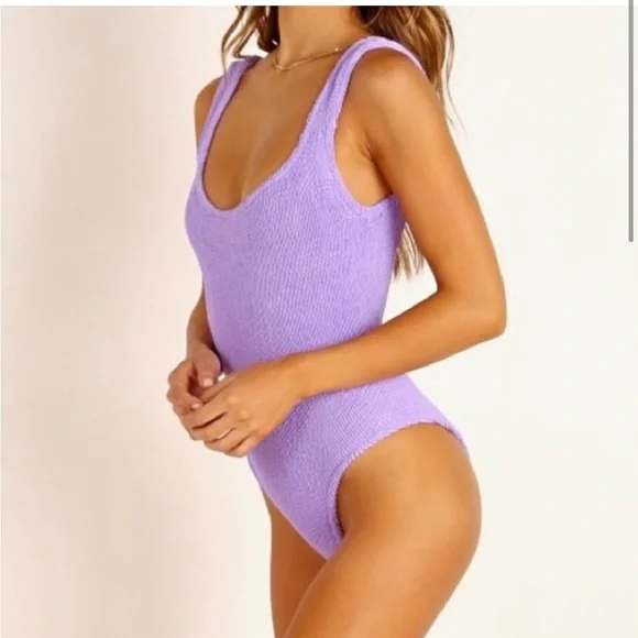 NWT Hunza G crinkle one piece swimsuit in lilac - Picture 4 of 8